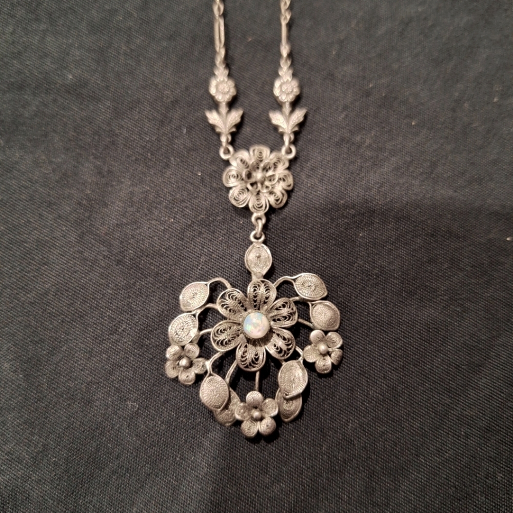 Antique Silver Toned Floral Necklace
